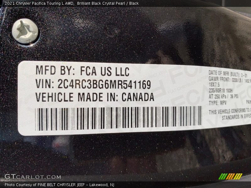 Brilliant Black Crystal Pearl / Black 2021 Chrysler Pacifica Touring L AWD