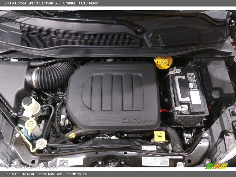 Granite Pearl / Black 2019 Dodge Grand Caravan GT