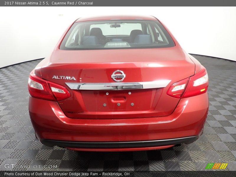 Cayenne Red / Charcoal 2017 Nissan Altima 2.5 S