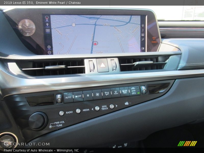 Eminent White Pearl / Chateau 2019 Lexus ES 350
