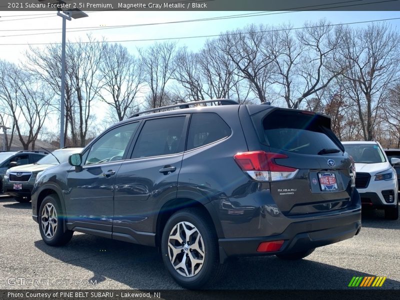 Magnetite Gray Metallic / Black 2021 Subaru Forester 2.5i Premium