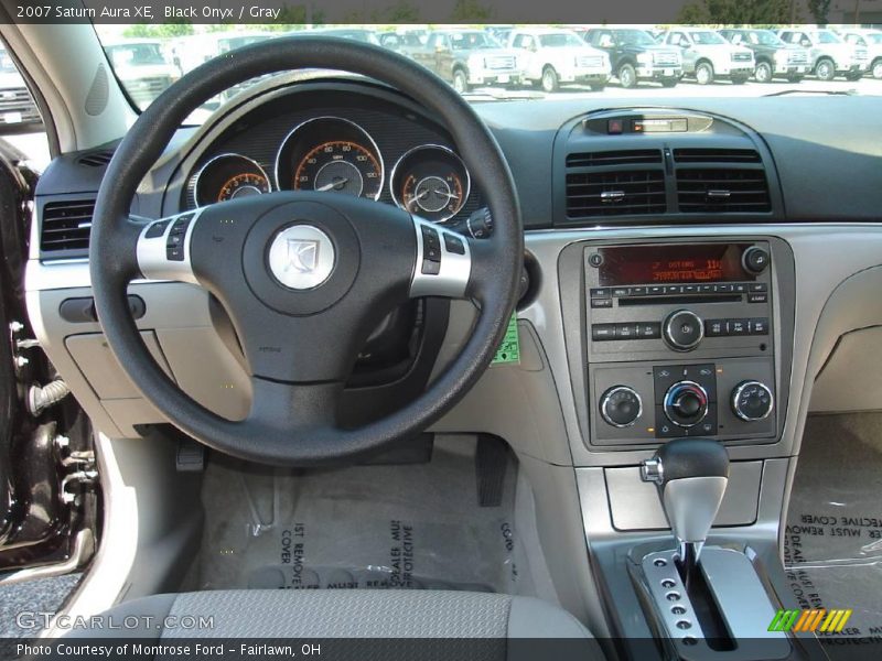 Black Onyx / Gray 2007 Saturn Aura XE