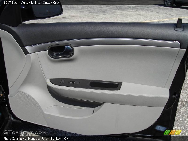 Black Onyx / Gray 2007 Saturn Aura XE