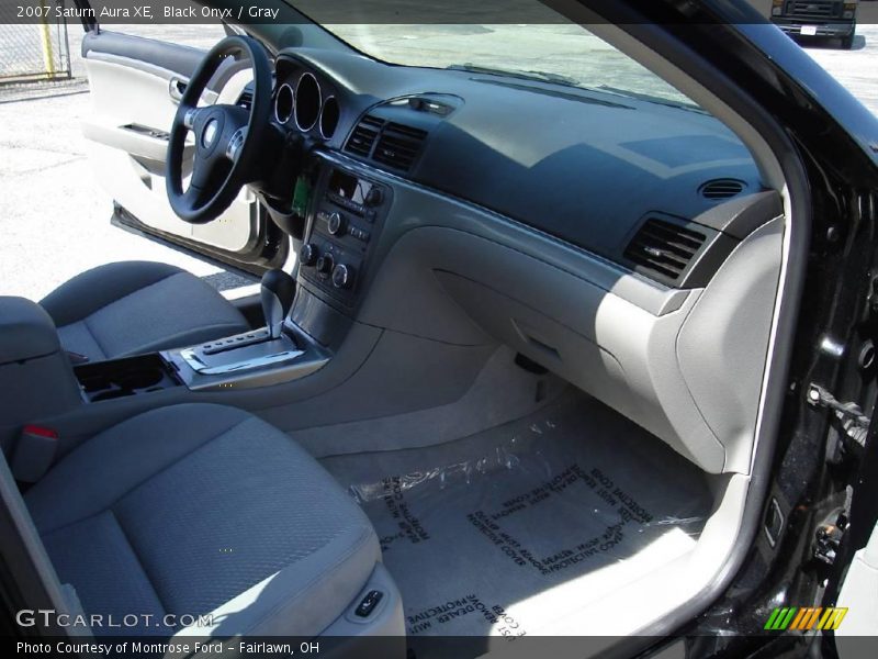 Black Onyx / Gray 2007 Saturn Aura XE