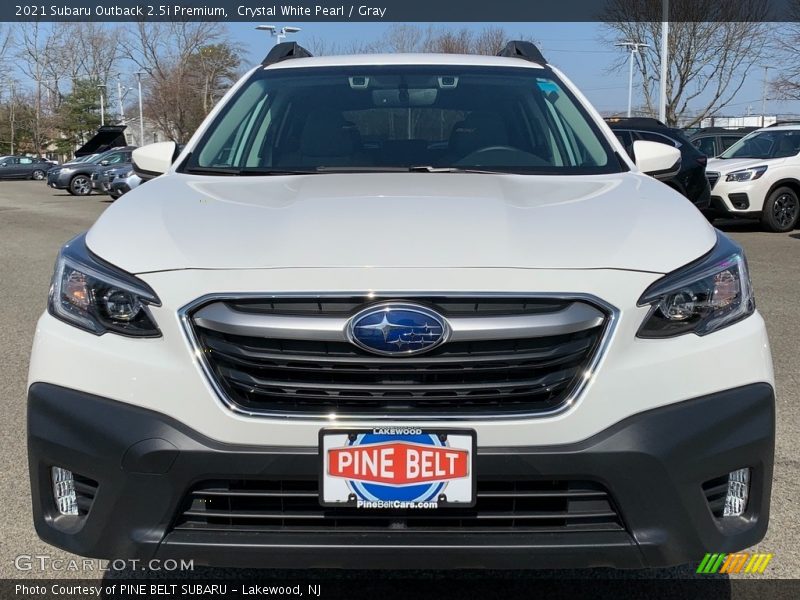 Crystal White Pearl / Gray 2021 Subaru Outback 2.5i Premium