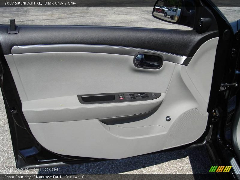 Black Onyx / Gray 2007 Saturn Aura XE