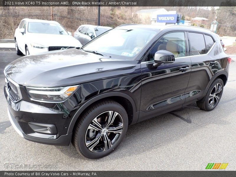 Onyx Black Metallic / Amber/Charcoal 2021 Volvo XC40 T5 Inscription AWD