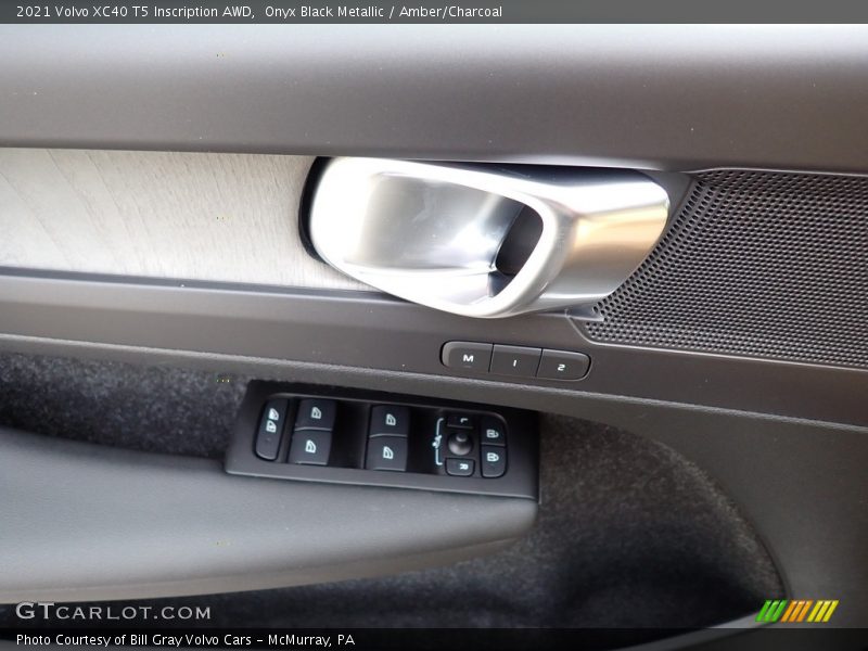 Onyx Black Metallic / Amber/Charcoal 2021 Volvo XC40 T5 Inscription AWD