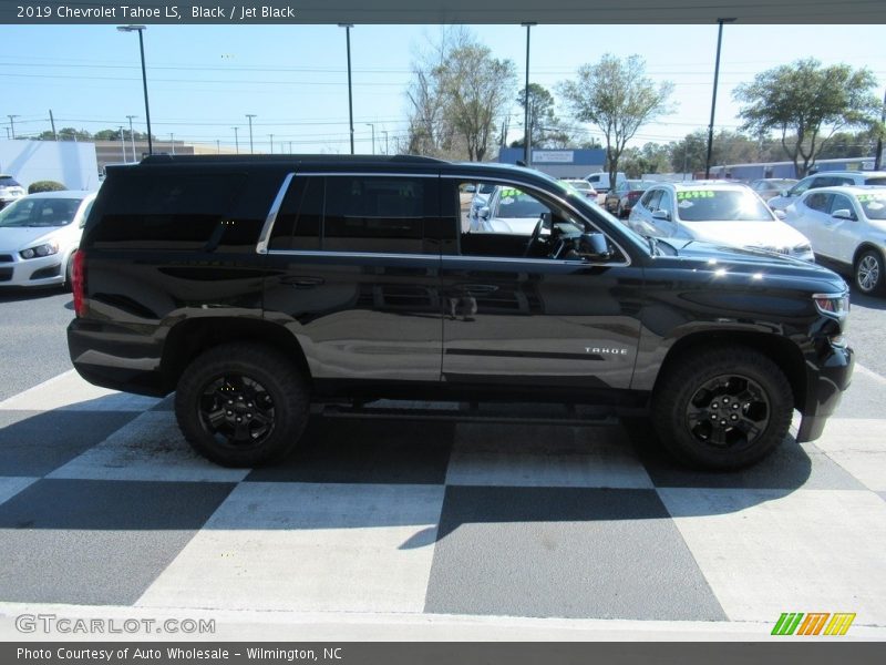 Black / Jet Black 2019 Chevrolet Tahoe LS