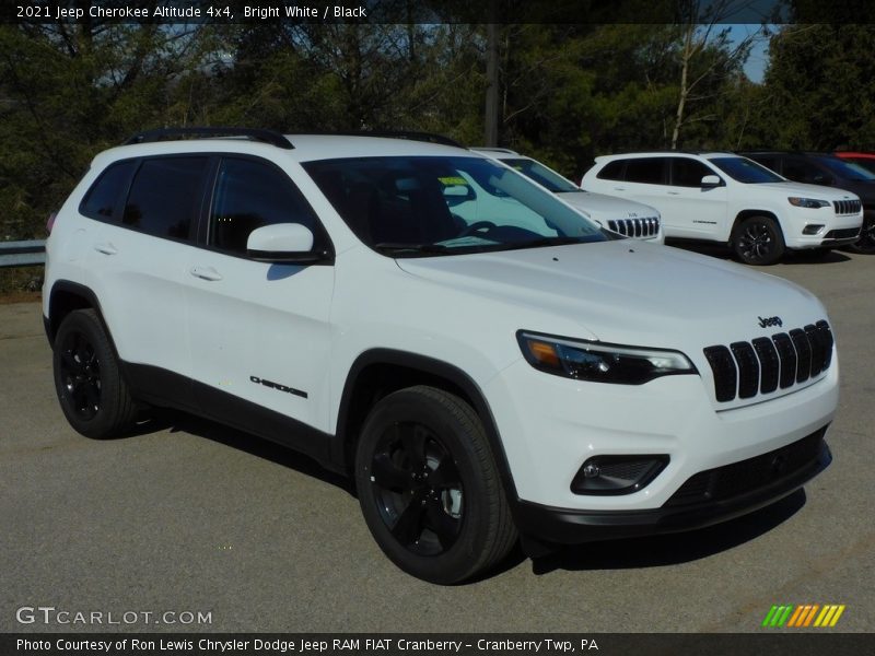 Bright White / Black 2021 Jeep Cherokee Altitude 4x4