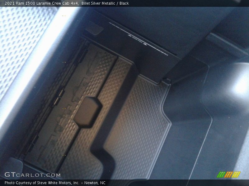 Billet Silver Metallic / Black 2021 Ram 1500 Laramie Crew Cab 4x4