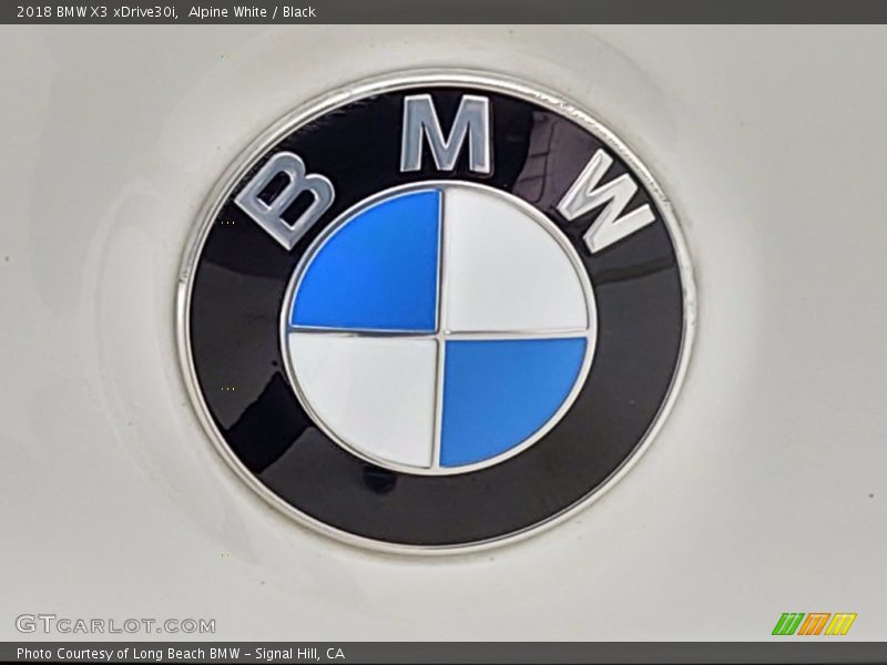 Alpine White / Black 2018 BMW X3 xDrive30i