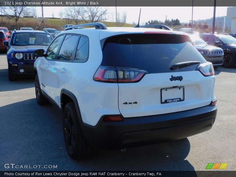 Bright White / Black 2021 Jeep Cherokee Altitude 4x4