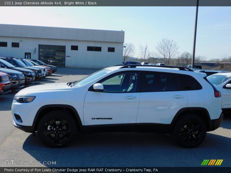 Bright White / Black 2021 Jeep Cherokee Altitude 4x4