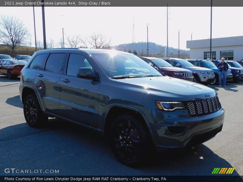 Sting-Gray / Black 2021 Jeep Grand Cherokee Laredo 4x4
