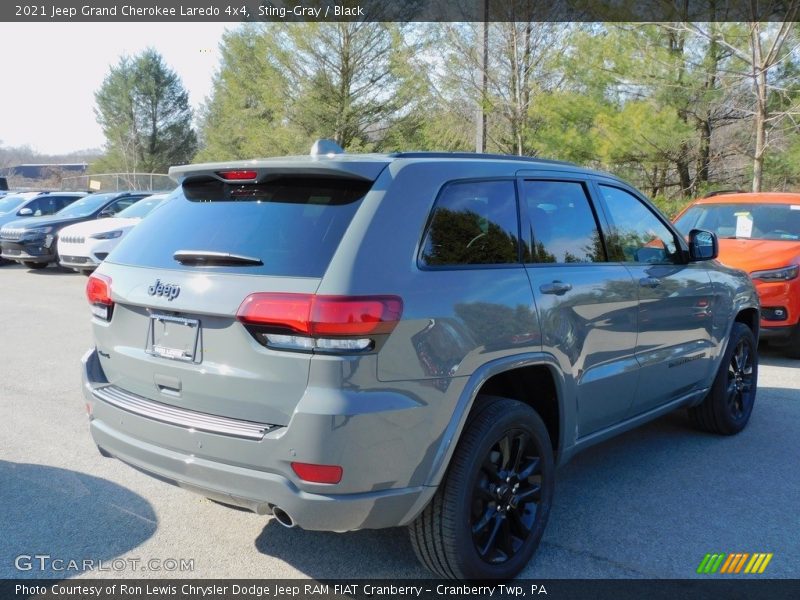 Sting-Gray / Black 2021 Jeep Grand Cherokee Laredo 4x4