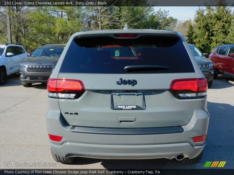 Sting-Gray / Black 2021 Jeep Grand Cherokee Laredo 4x4