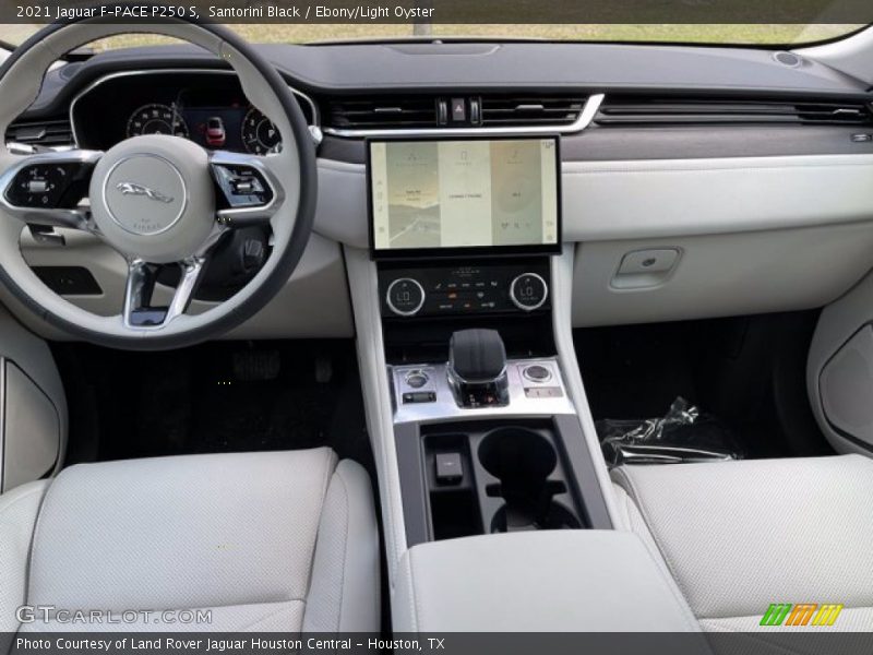 Dashboard of 2021 F-PACE P250 S
