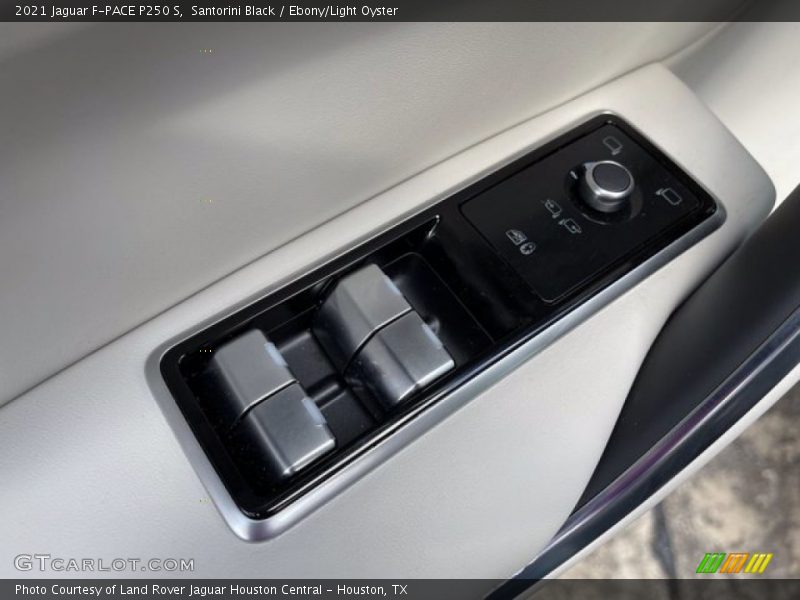 Santorini Black / Ebony/Light Oyster 2021 Jaguar F-PACE P250 S