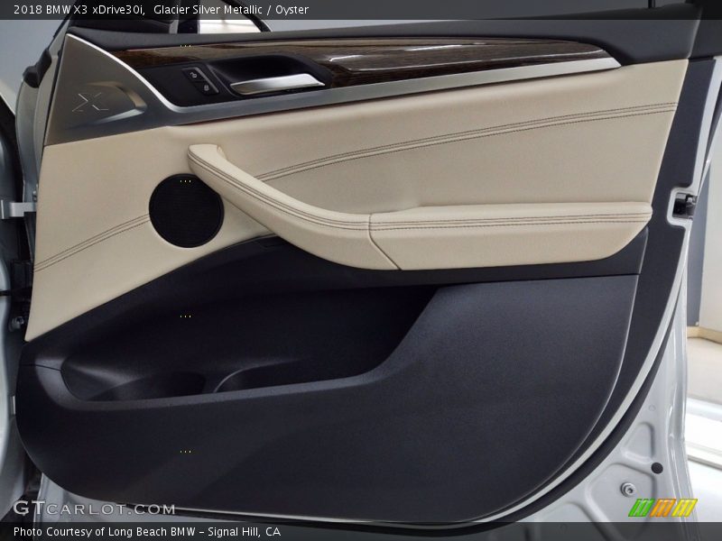Glacier Silver Metallic / Oyster 2018 BMW X3 xDrive30i