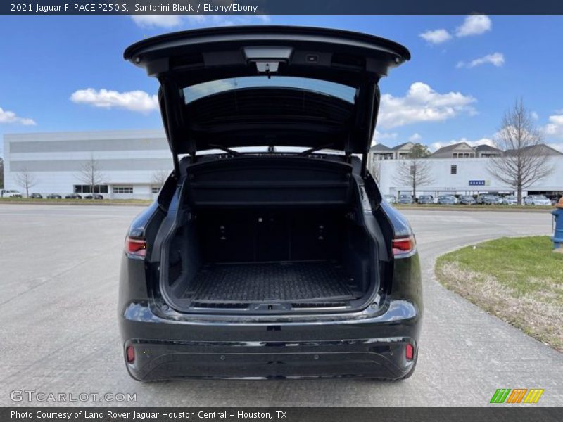  2021 F-PACE P250 S Trunk