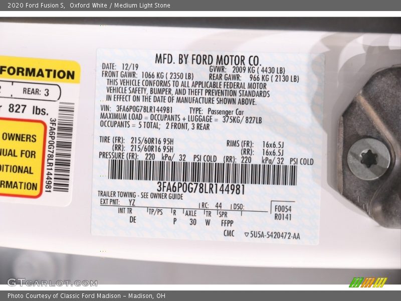 Oxford White / Medium Light Stone 2020 Ford Fusion S