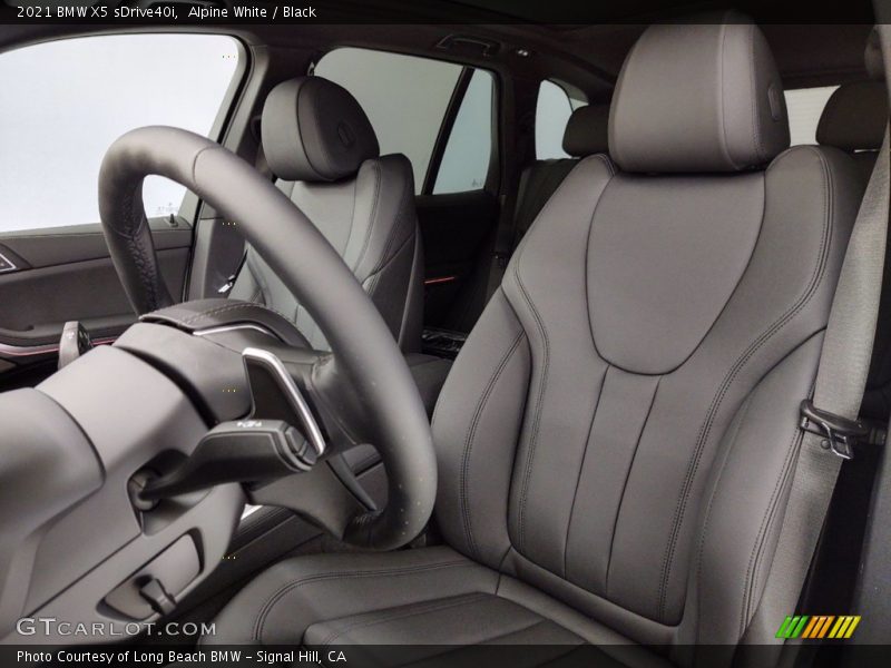 Alpine White / Black 2021 BMW X5 sDrive40i