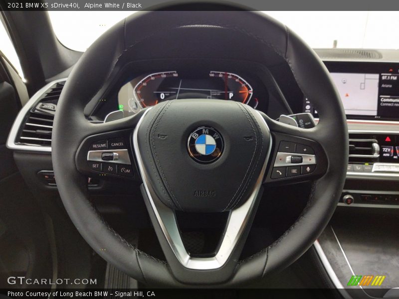 Alpine White / Black 2021 BMW X5 sDrive40i