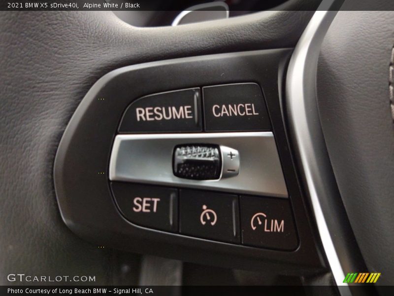 Alpine White / Black 2021 BMW X5 sDrive40i