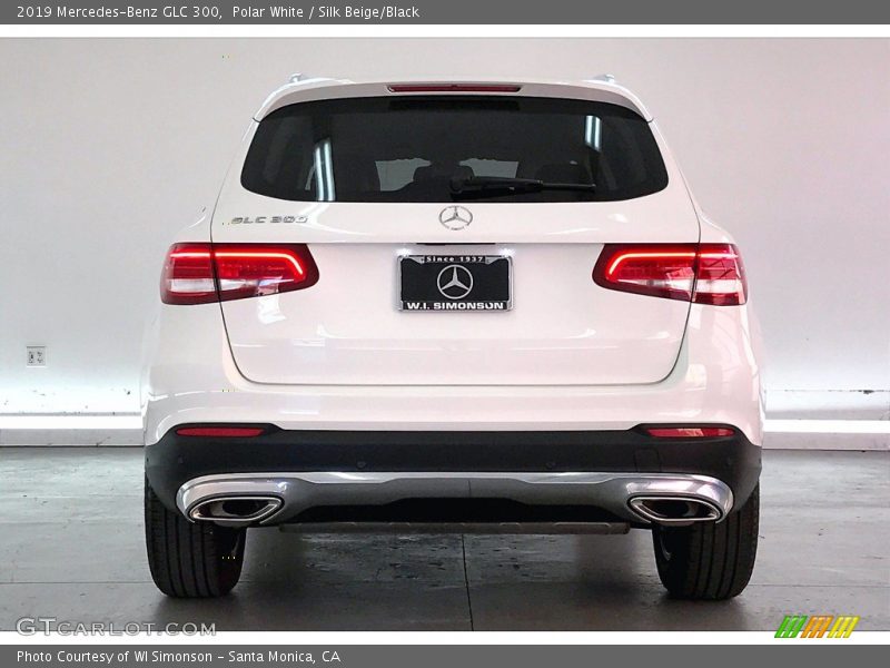 Polar White / Silk Beige/Black 2019 Mercedes-Benz GLC 300