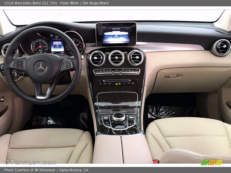 Polar White / Silk Beige/Black 2019 Mercedes-Benz GLC 300