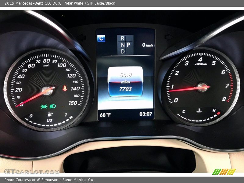 Polar White / Silk Beige/Black 2019 Mercedes-Benz GLC 300