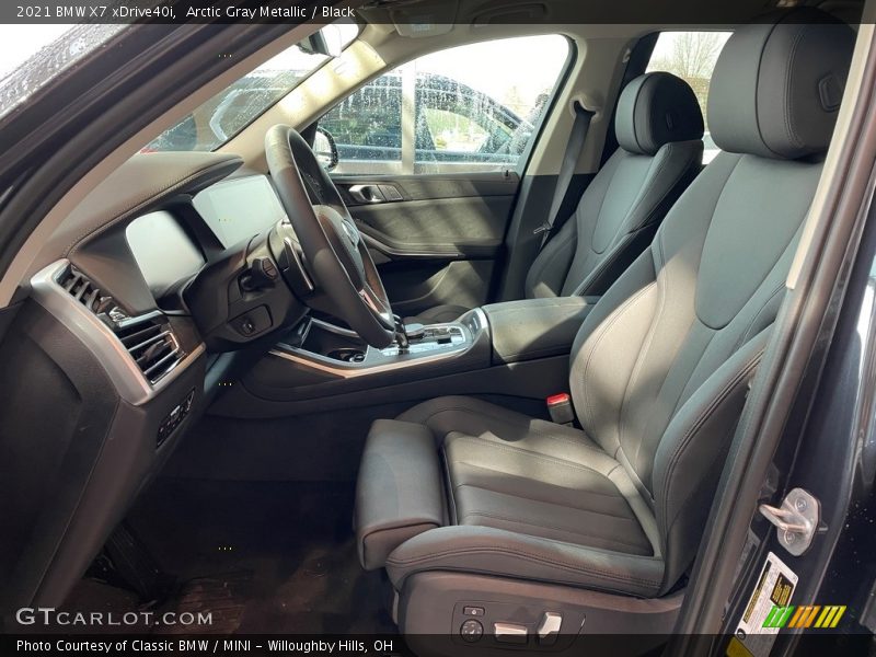 Arctic Gray Metallic / Black 2021 BMW X7 xDrive40i