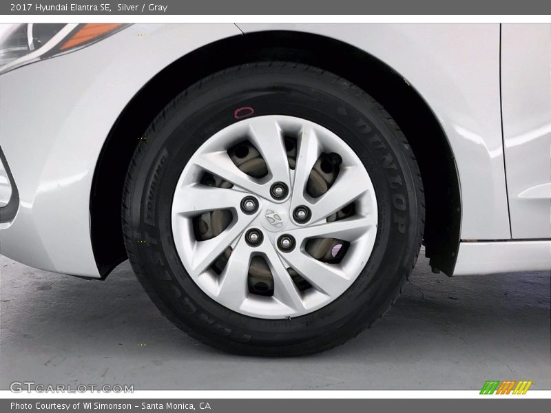 Silver / Gray 2017 Hyundai Elantra SE