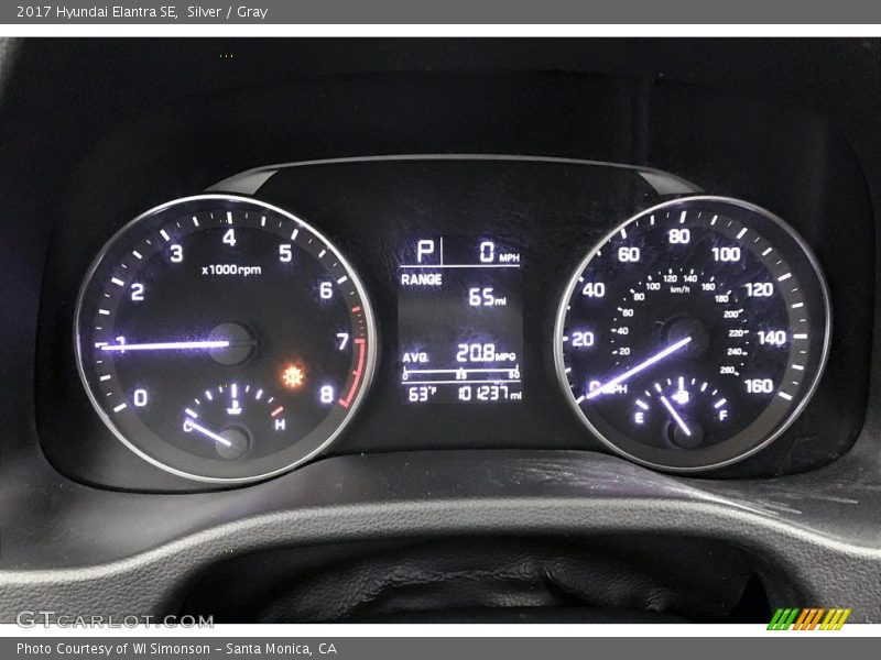 Silver / Gray 2017 Hyundai Elantra SE