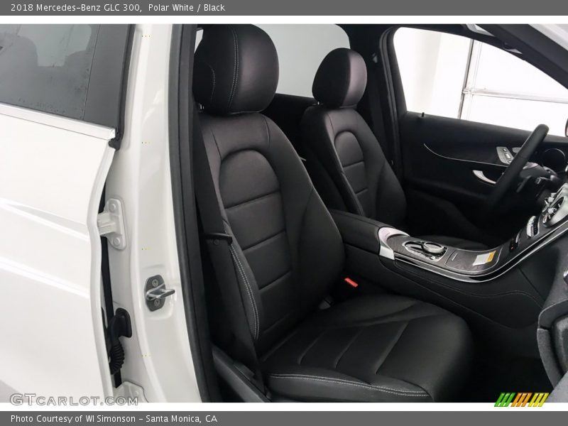 Polar White / Black 2018 Mercedes-Benz GLC 300