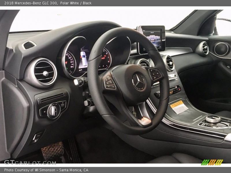 Polar White / Black 2018 Mercedes-Benz GLC 300