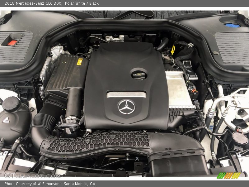 Polar White / Black 2018 Mercedes-Benz GLC 300