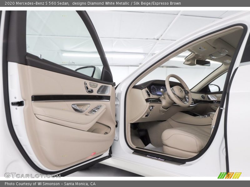 designo Diamond White Metallic / Silk Beige/Espresso Brown 2020 Mercedes-Benz S 560 Sedan