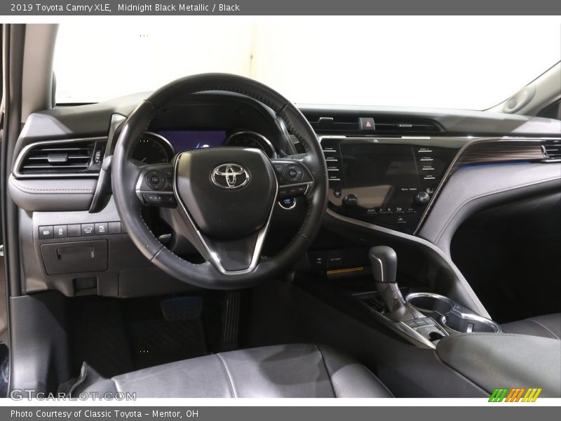 Midnight Black Metallic / Black 2019 Toyota Camry XLE