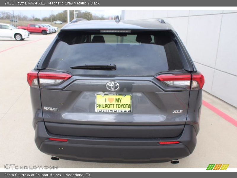 Magnetic Gray Metallic / Black 2021 Toyota RAV4 XLE