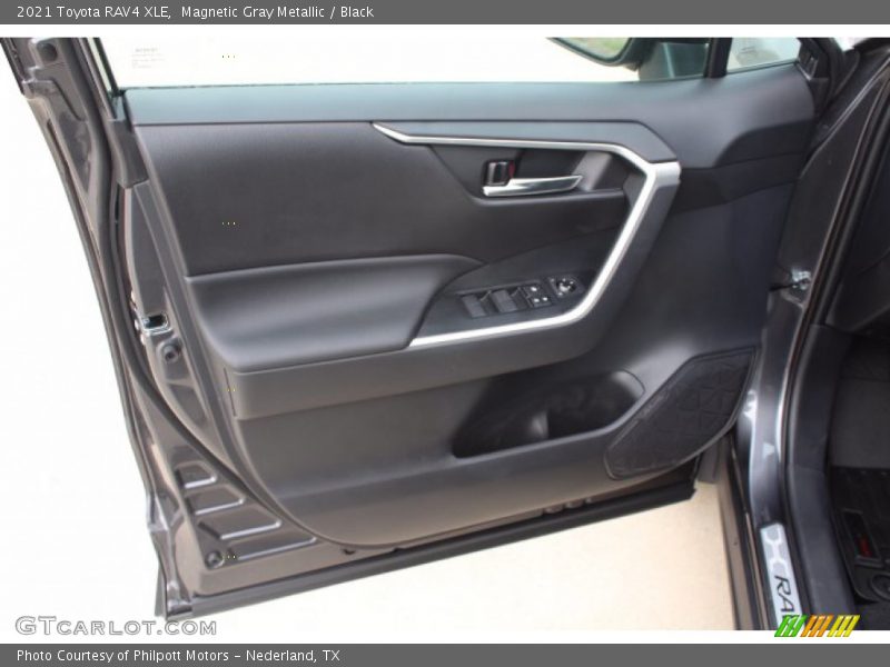 Magnetic Gray Metallic / Black 2021 Toyota RAV4 XLE
