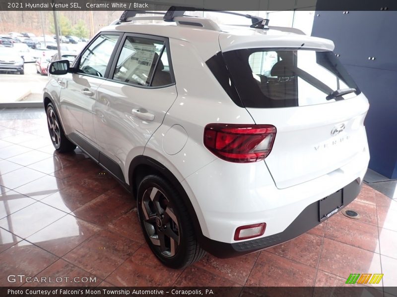 Ceramic White / Black 2021 Hyundai Venue SEL