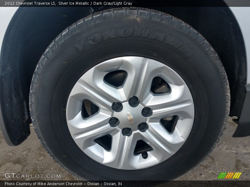 Silver Ice Metallic / Dark Gray/Light Gray 2012 Chevrolet Traverse LS