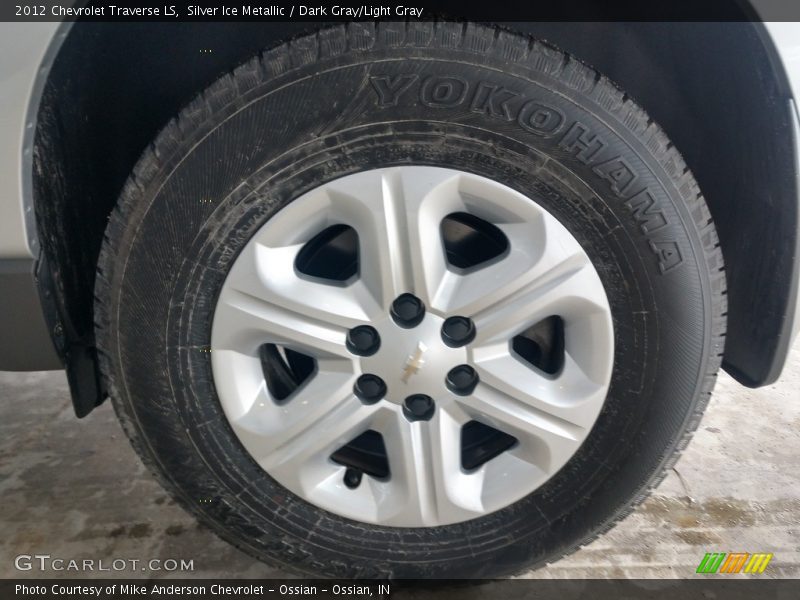 Silver Ice Metallic / Dark Gray/Light Gray 2012 Chevrolet Traverse LS