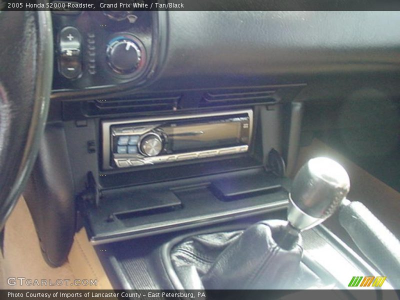 Grand Prix White / Tan/Black 2005 Honda S2000 Roadster