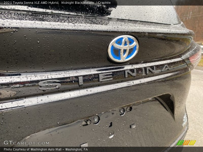 Midnight Black Metallic / Graphite 2021 Toyota Sienna XLE AWD Hybrid