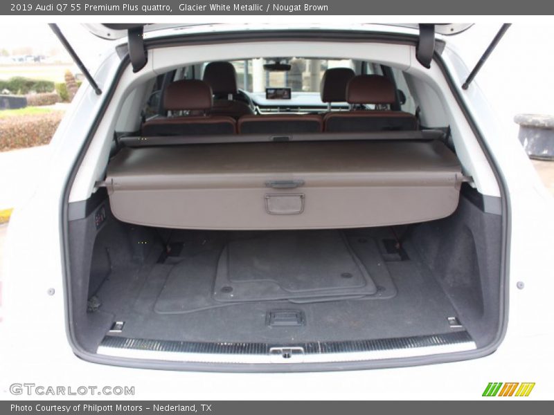 Glacier White Metallic / Nougat Brown 2019 Audi Q7 55 Premium Plus quattro