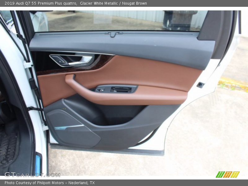 Glacier White Metallic / Nougat Brown 2019 Audi Q7 55 Premium Plus quattro