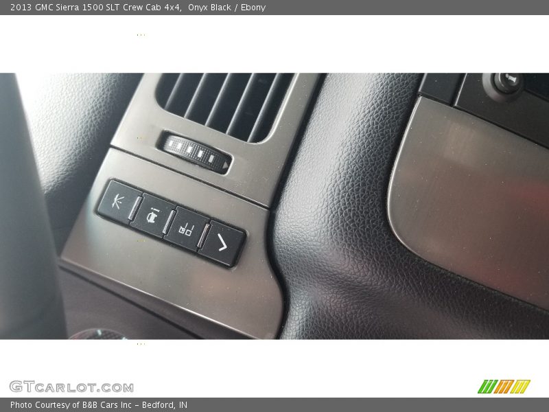 Onyx Black / Ebony 2013 GMC Sierra 1500 SLT Crew Cab 4x4